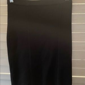 BCBG MaxAzria size M black knit stretch skirt